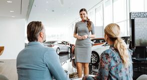 Lexus otevíra v průhonicích svůj čtvrtý showroom